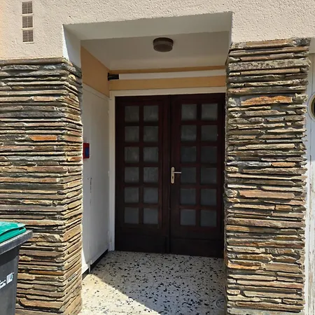 Yamna Apartment *